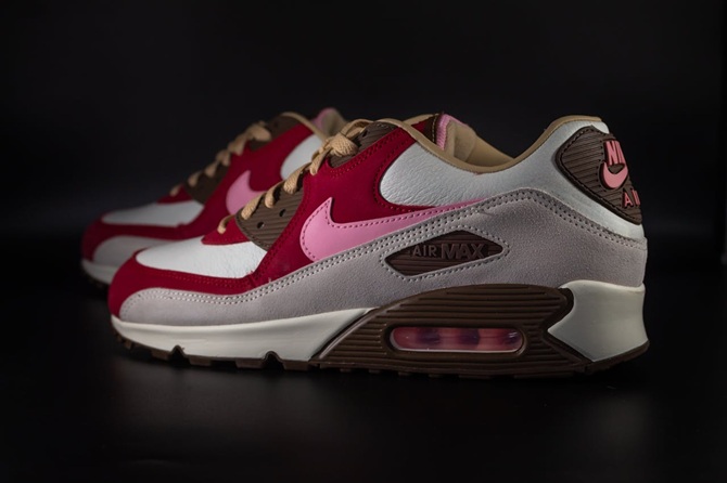 Nike Air Max 90 schoenen in wit met rood en roze