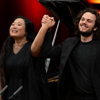 bariton Giacomo Schmidt en pianist Jong Sun Woo spelen bij het Internationaal Lied Festival Zeist